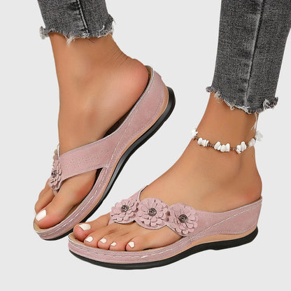 Allison | Flower Wedge-Heel Flip Flop Komfort Sandaler