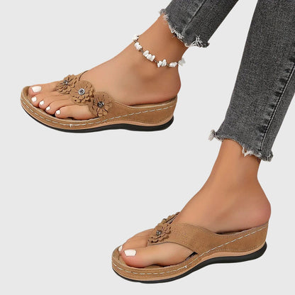 Allison | Flower Wedge-Heel Flip Flop Komfort Sandaler