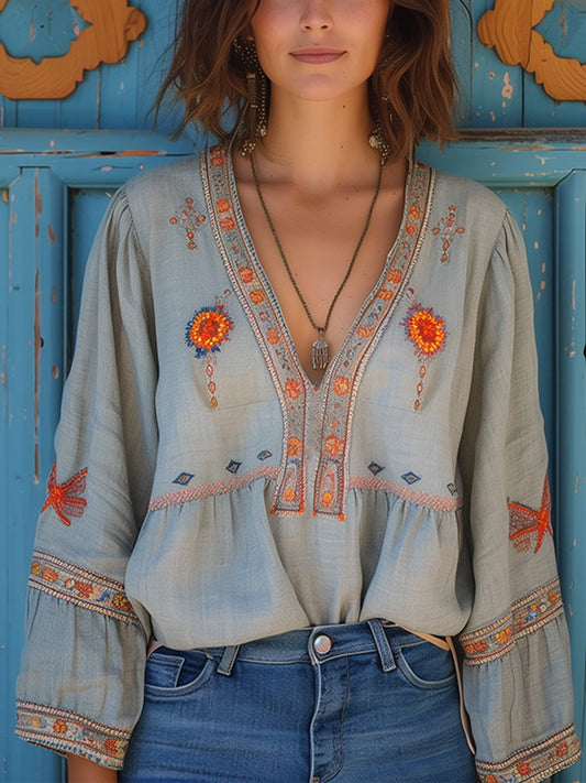 Jocelyn Embroidered V Neck Peasant Bluse