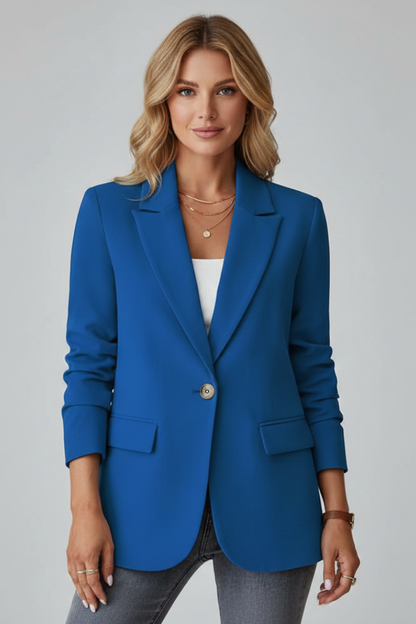 En Blazer med Revers og Enkelt Knap