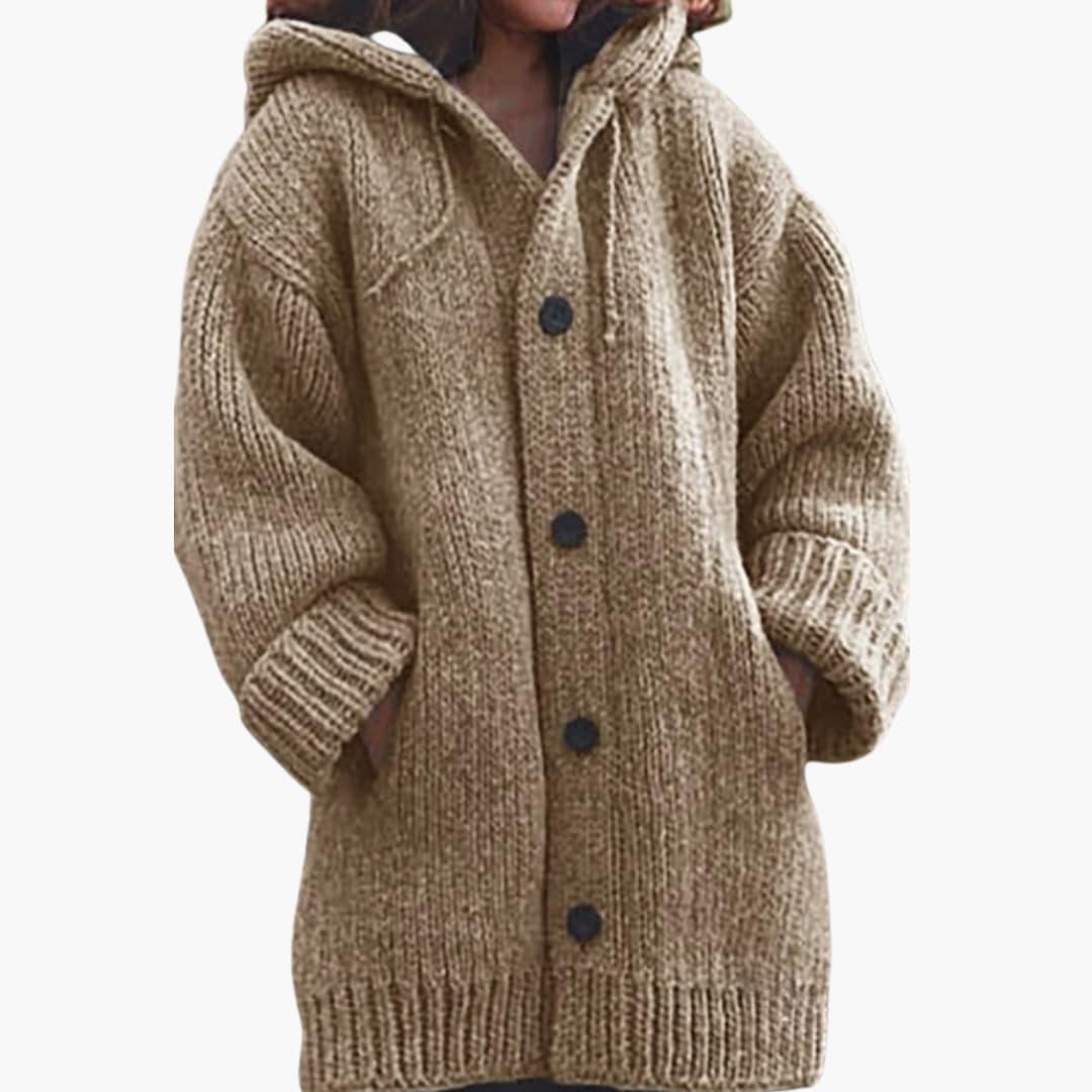 En Lang Cardigan med Hætte og Åben Front
