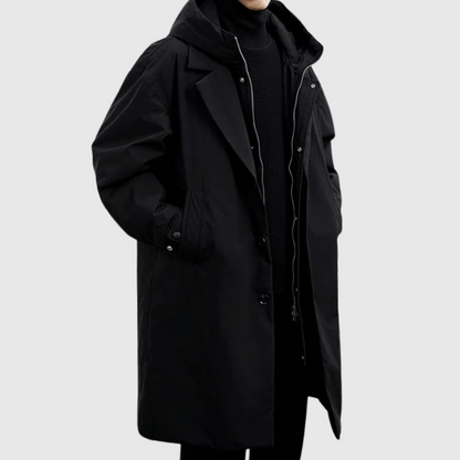 En Herre Trenchcoat med Aftagelig Hætte