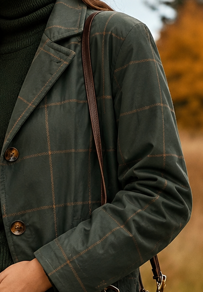 En Ternet Uldblanding Trenchcoat